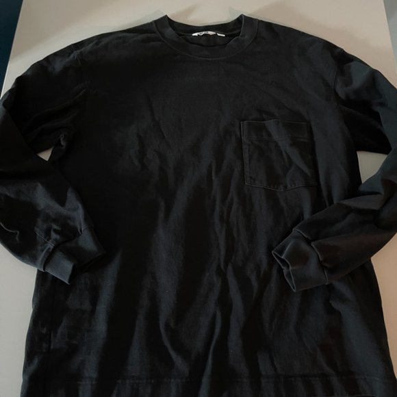 UNIQLO Long Sleeve Black T Shirt - Heavy Material - Size M - Picture 1 of 4